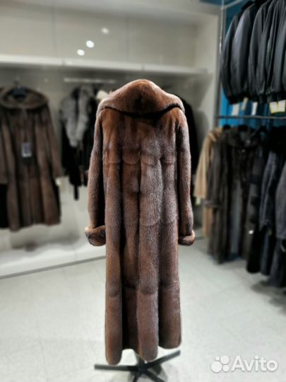 Шуба норковая длинная с капюшоном 48 размер