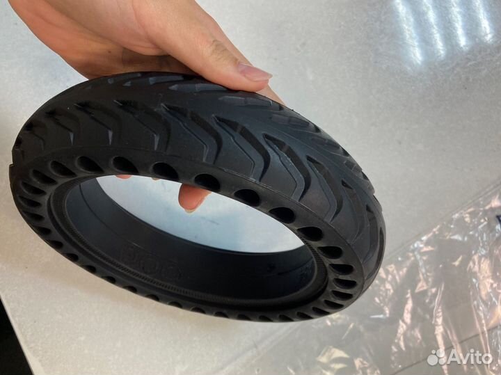 Бескамерная покрышка на электросамокат 8.5х2.0-34