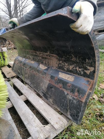 Щетка коммунальная