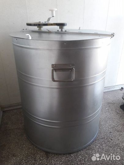 Продам трехрамочную оборотную медогонку