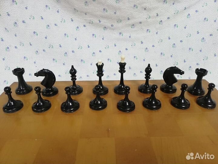 Шахматы СССР фигуры пластик с утяжелением