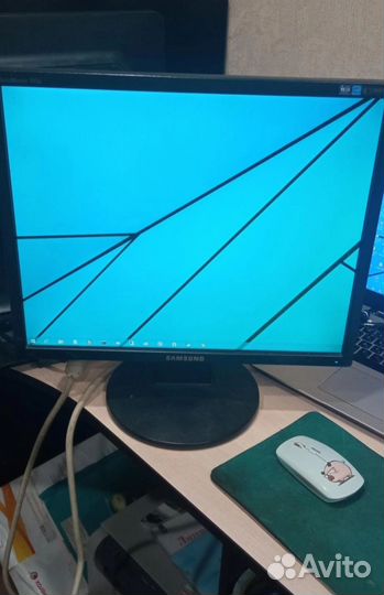Монитор Samsung 943N