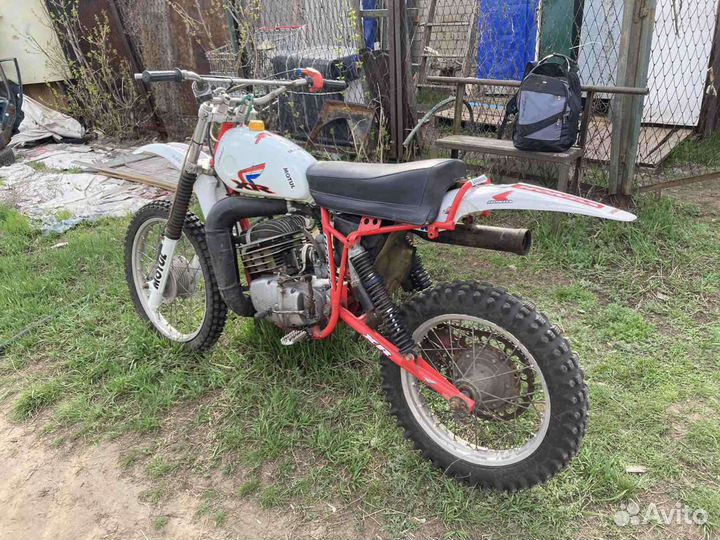 Кроссовый мотоцикл cz250