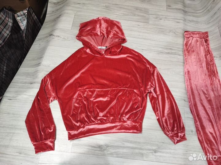 Новый костюм женский модный 46 (M)