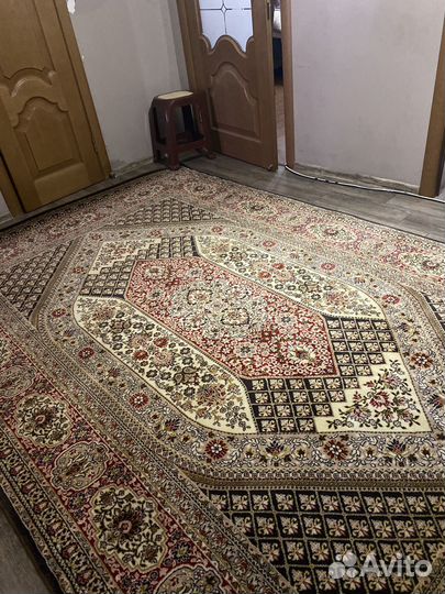 Ковер шерстяной ручной работы