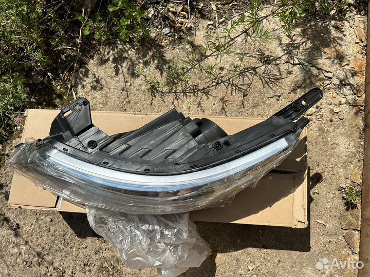 Передняя фара на kia rio 3