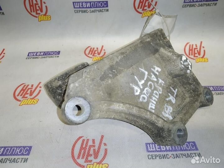 Кронштейн насоса гур Chevrolet TrailBlazer