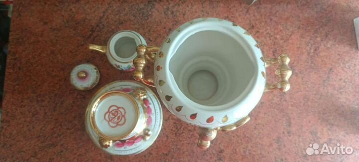 Самовар фестиваль розовый Гжель