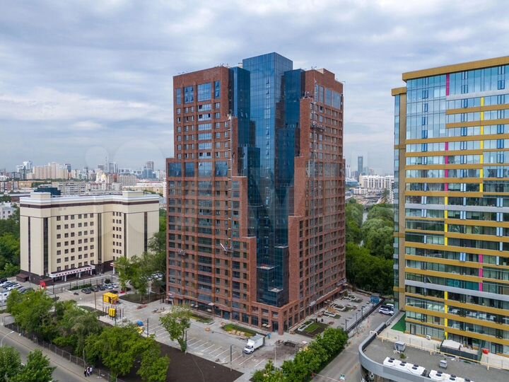 2-к. квартира, 83,8 м², 3/24 эт.