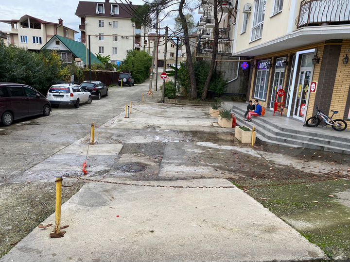 Габ, красное&белое, торговое помещение 110 м2