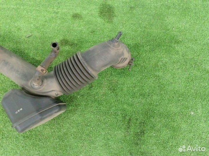 Патрубок воздушного фильтра Hyundai Santa Fe 3