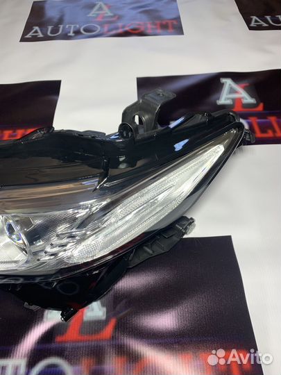 Фара Toyota Camry V70 2017-н.в. левая оригинал