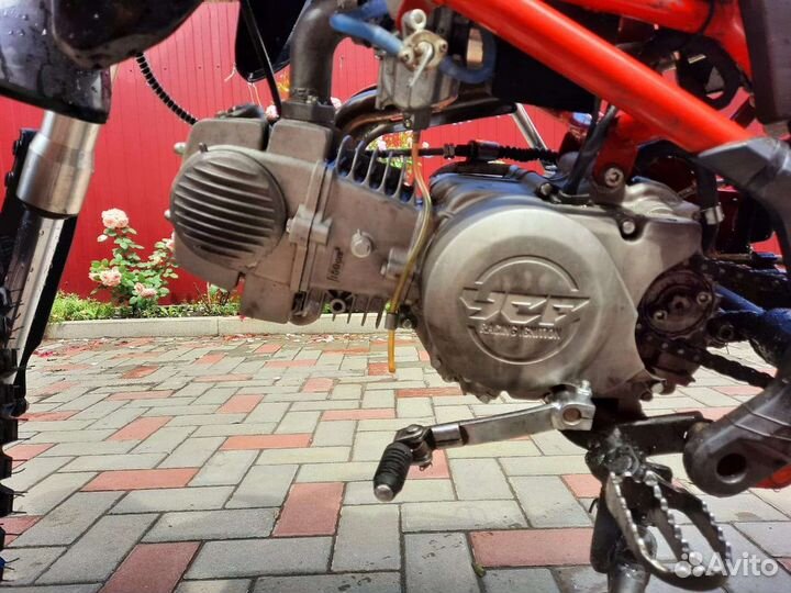 Питбайк Ттр 125 (мотор ycf 150)