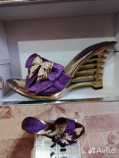 Шлепанцы женские 35 размер