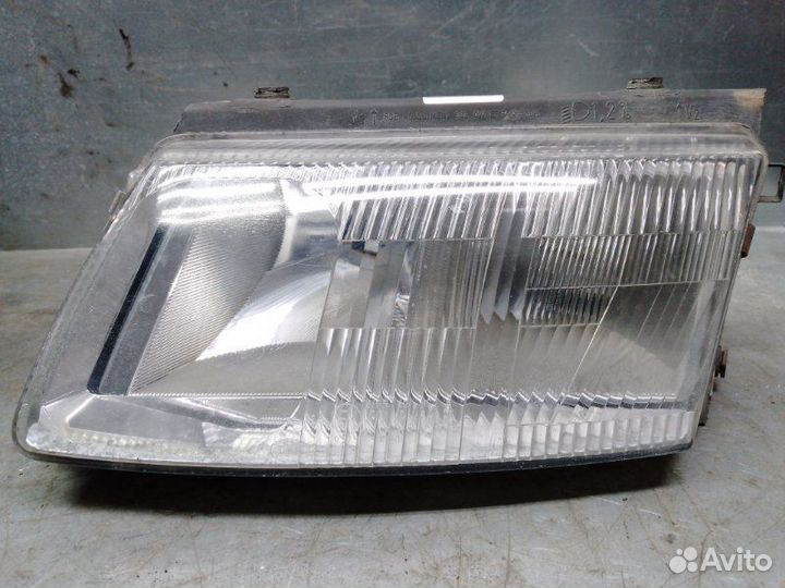 Фара левая Volkswagen Passat B5 1996-2000 седан
