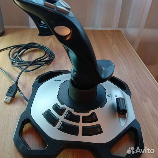 Джойстик Logitech Extreme 3D Pro