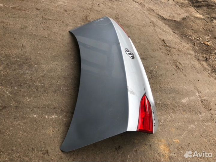 Крышка багажника в сборе Volkswagen Jetta 6
