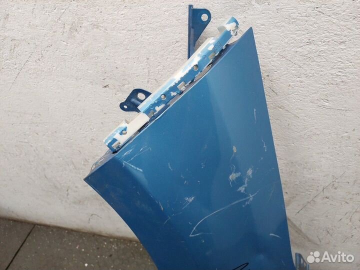 Крыло Nissan Leaf, 2011