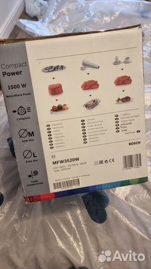 Мясорубка электрическая Bosch MFW 3520W новая