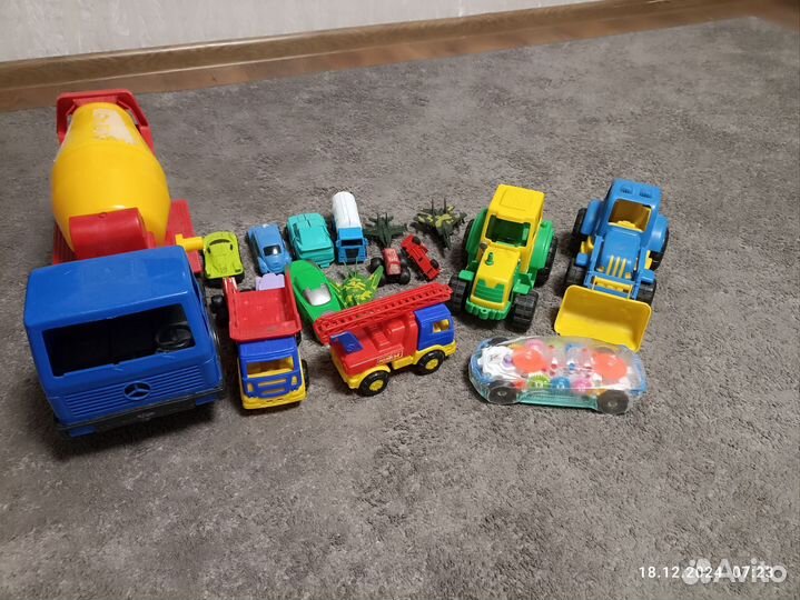 Игрушки для мальчика пакетом