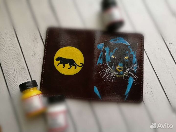 Кожаная обложка на паспорт