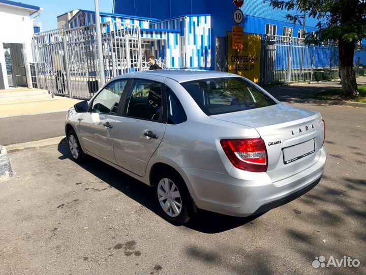 LADA Granta 1.6 МТ, 2019, 14 000 км