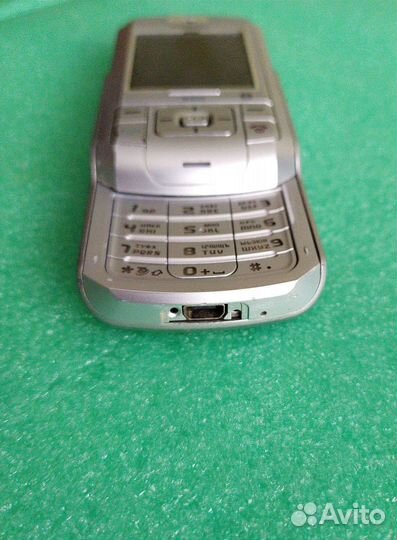 Телефон Philips 960 Slider. Флагман линейки