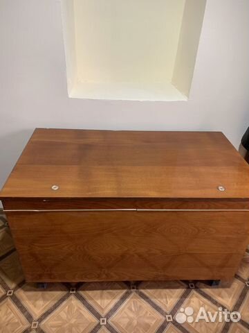 Сундук деревянный