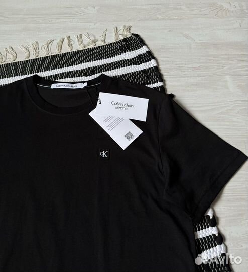 Новая футболка Calvin Klein Jeans Оригинал