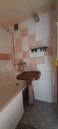 2-к. квартира, 53 м², 3/5 эт.