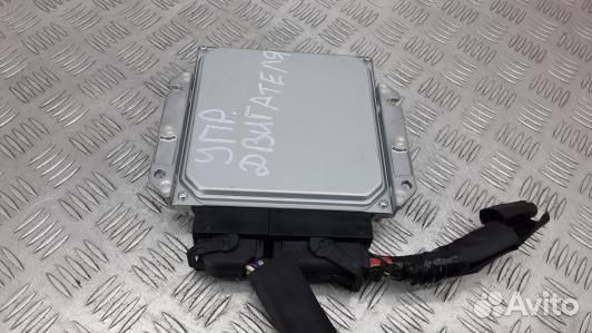 Блок управления двс subaru impreza 3 (99O06PC01)