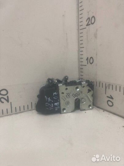 Замок двери передний правый LADA Kalina