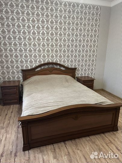 Спальный гарнитур