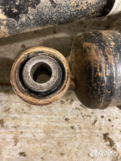 Стойки задние