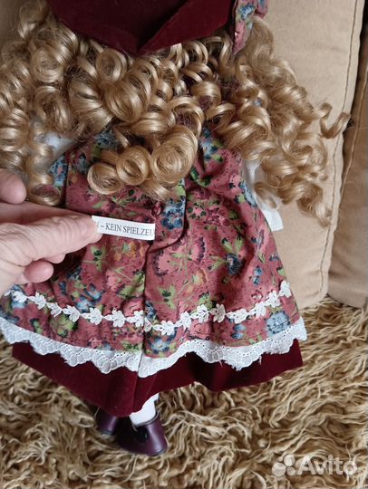 Коллекционная немецкая фарфоровая кукла