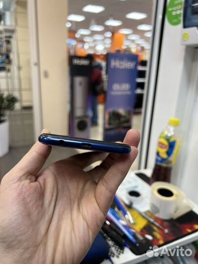 Samsung Galaxy A10, 2/32 ГБ