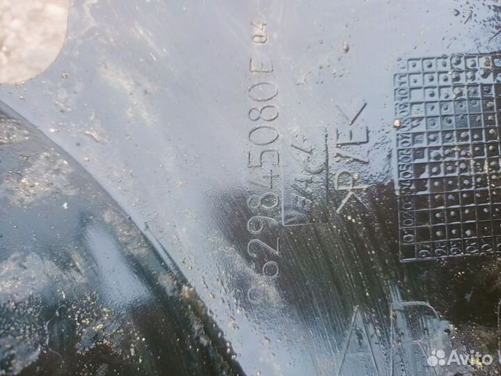 Подкрылок передний правый и левый Peugeot 206