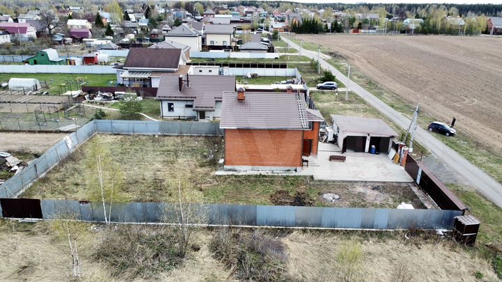 Дом 176 м² на участке 10 сот.