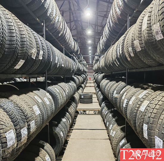 Bridgestone Blizzak LM-80 Evo 215/65 R16 98P