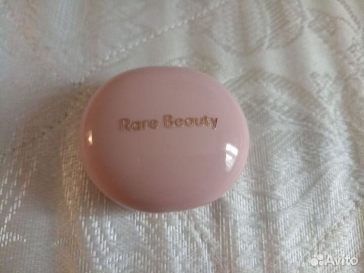 Кремовые румяна rare beauty