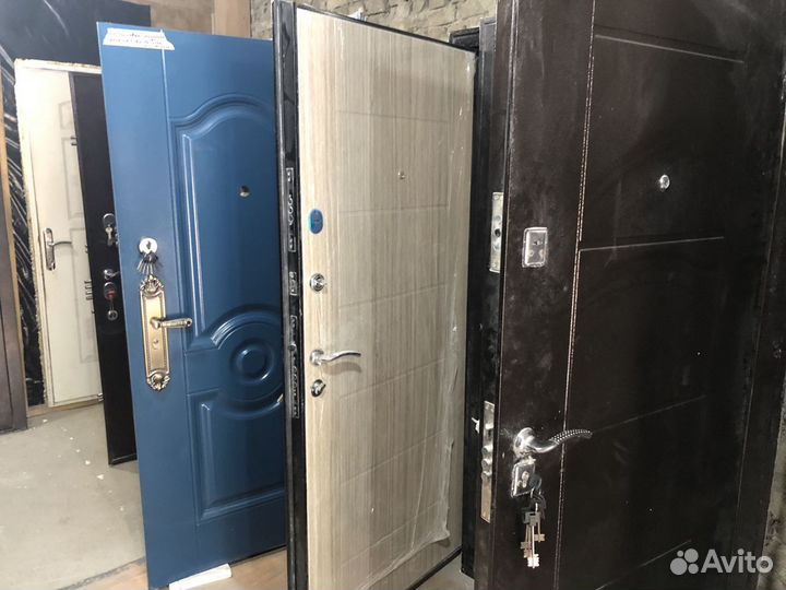 Дверь входная металлическая бу б/у