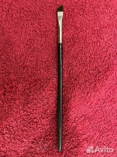 Кисточка для бровей