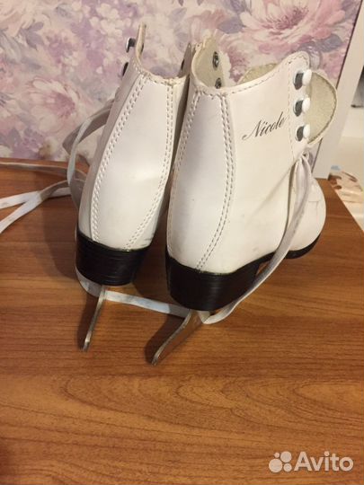 Коньки фигурные