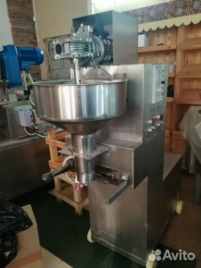 Аппарат по производству фрикаделек