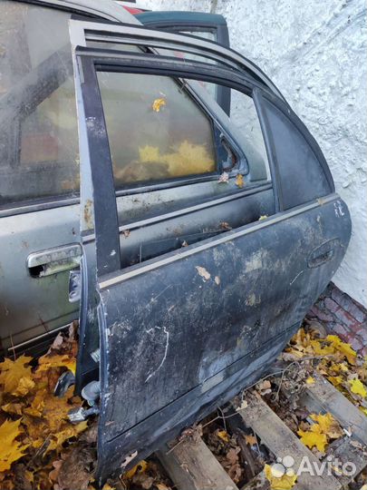 Задняя левая дверь Hyundai sonata 2