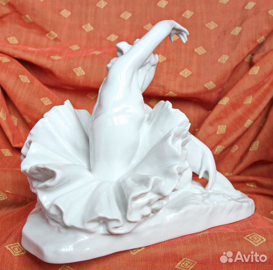 Балерина Уланова лфз