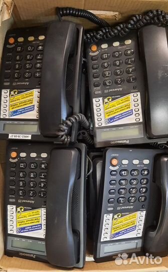 Проводные аналоговые телефоны разных брендов