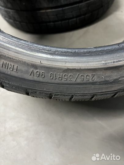 Triangle Snowlink TWT02 255/35 R19 96V