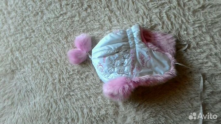 Продам шапочку на девочку
