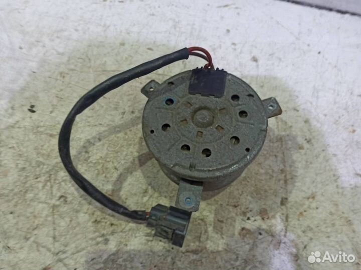 Моторчик вентилятора радиатора LF8B15025C